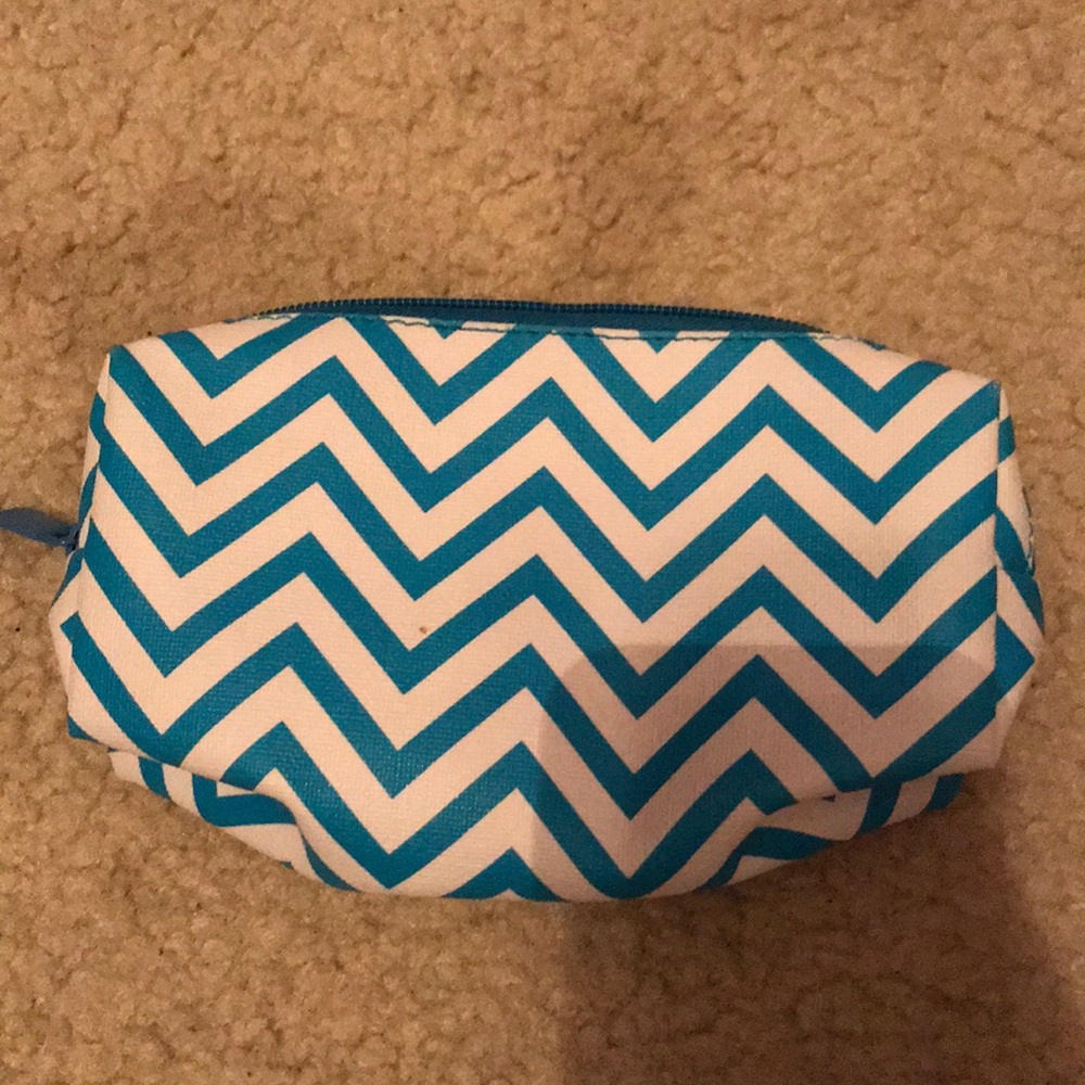 Bag/crayon box